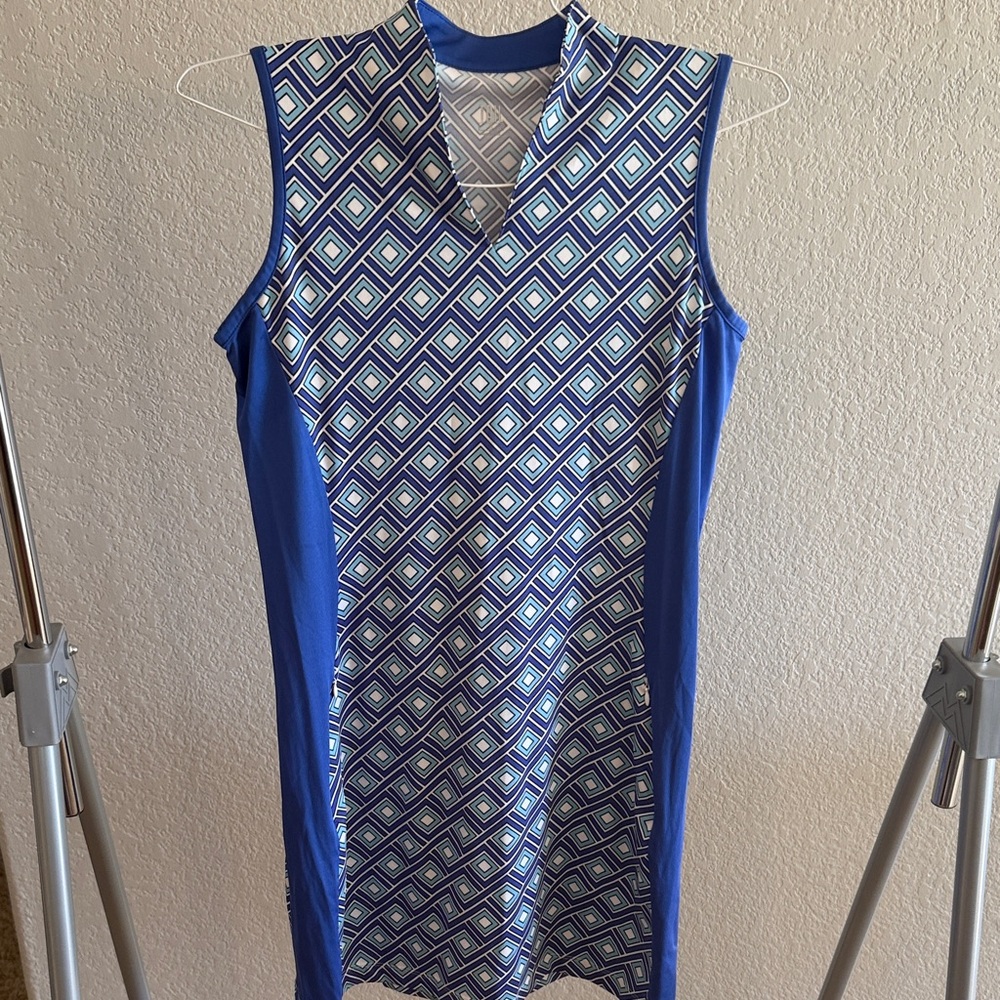 Tail Golf Dress - geometric pattern Size S